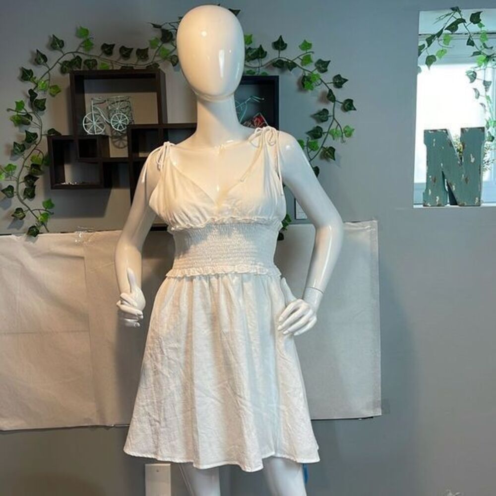 Cupshe 100% Cotton Empire smocked‎ waist Sexy Lace Up Shoulders White RefCPS044